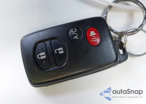 2014 Toyota Prius Plug-In из США, поврежденный, VIN JTDKN3DP1E3052567